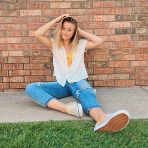 Meet your Posher, Eden